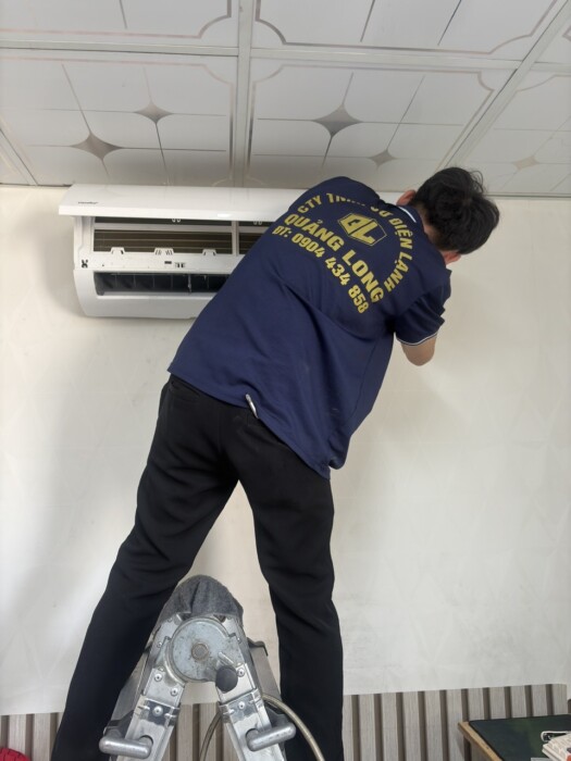 Vệ sinh máy lạnh tại Bình Dương
