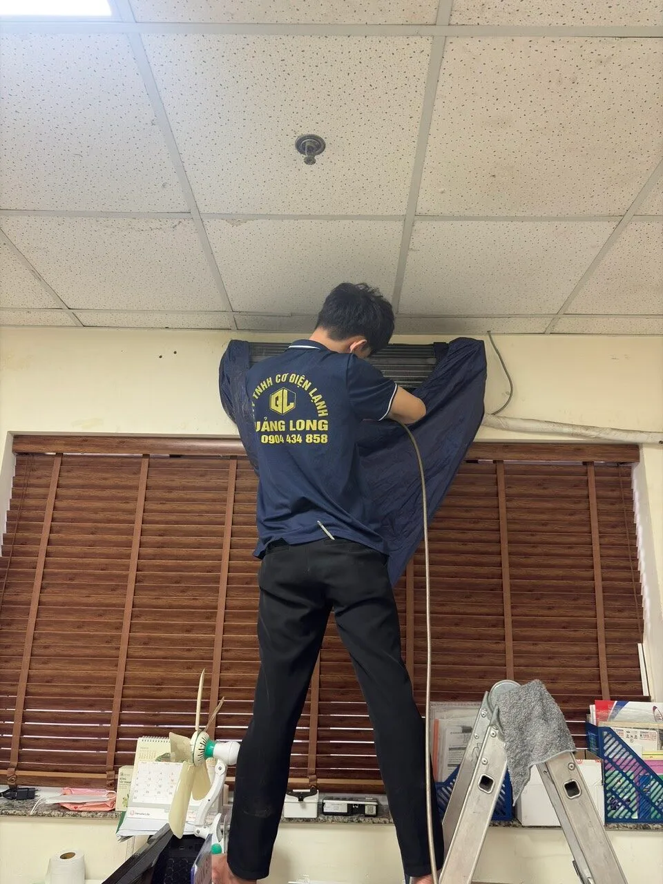 Vệ Sinh Máy Lạnh Bến Cát
